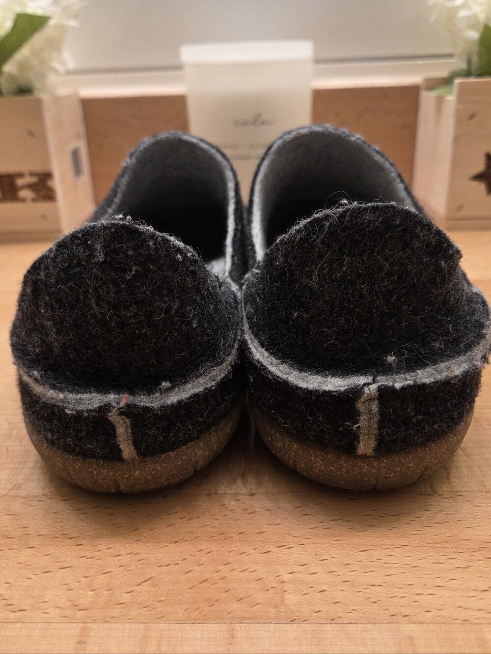 Taos Footwear Charcoal Wool Convertawool Convertible Clog Slippers  Womens Sz 41 - Picture 4 of 8